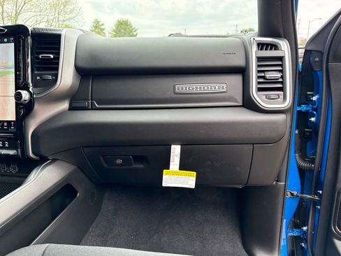 New 2026 RAM 1500 4x4 Crew Cab image 26
