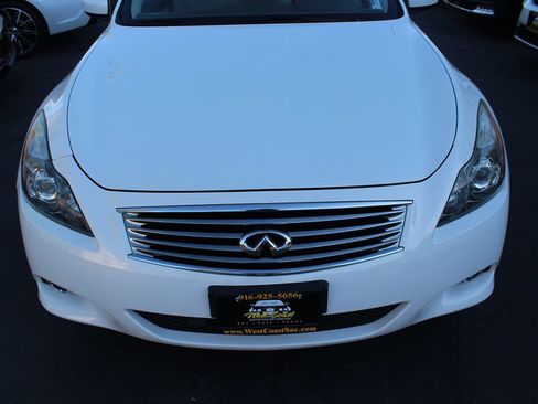 Used 2011 INFINITI G37 Journey w/ Premium Pkg RWD image 9