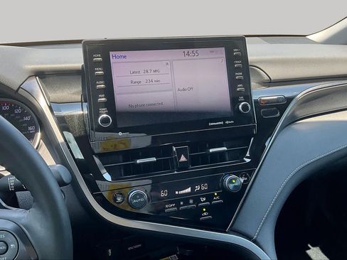 Used 2023 Toyota Camry XSE FWD image 7