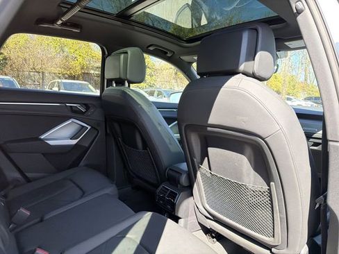 Used 2024 Audi Q3 2.0T Premium image 15