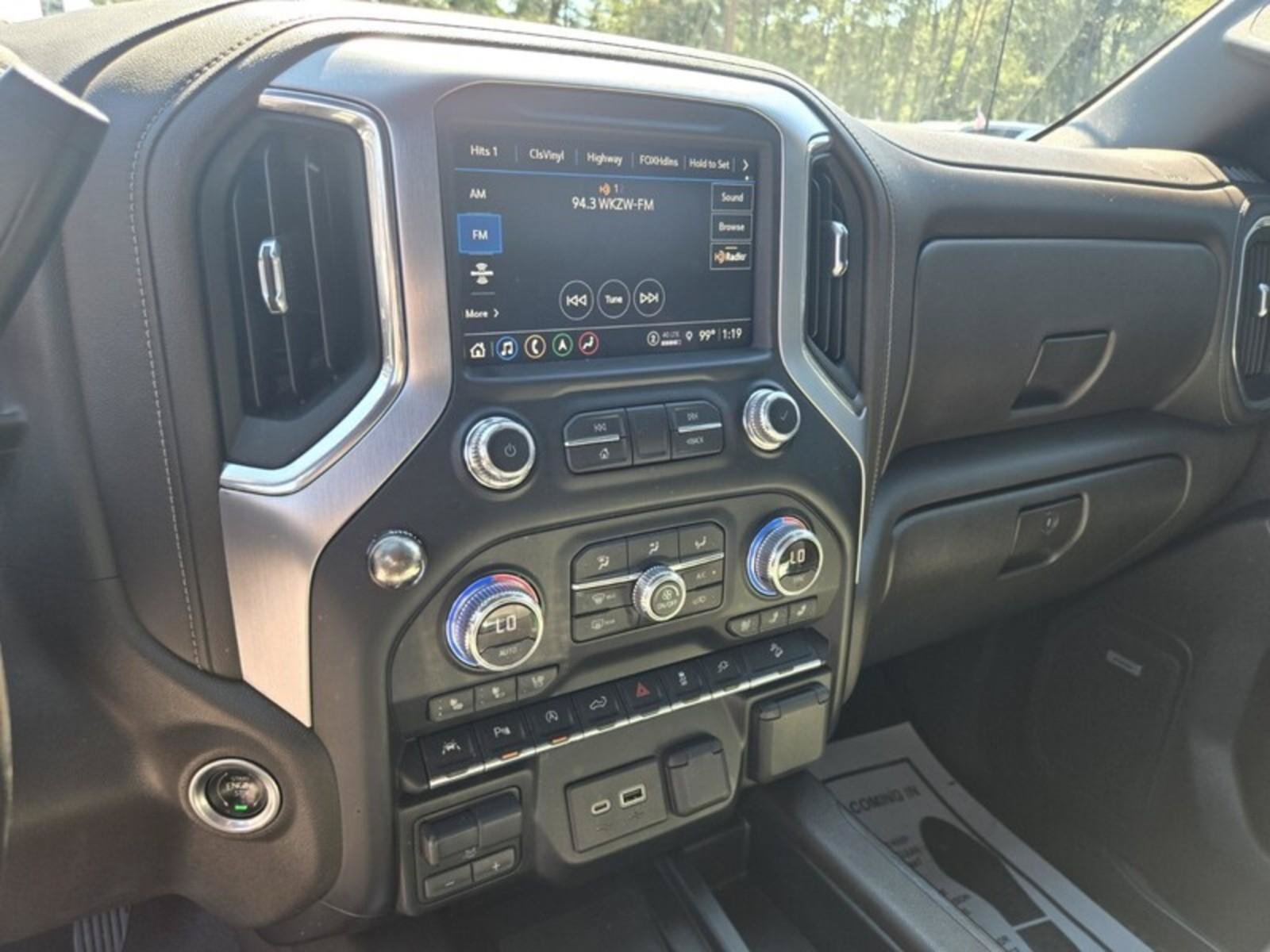 Used 2021 GMC Sierra 1500 SLT w/ SLT Premium Plus Package AWD/4WD image 9