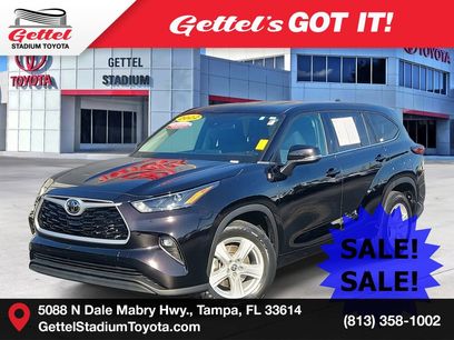 Used 2022 Toyota Highlander LE