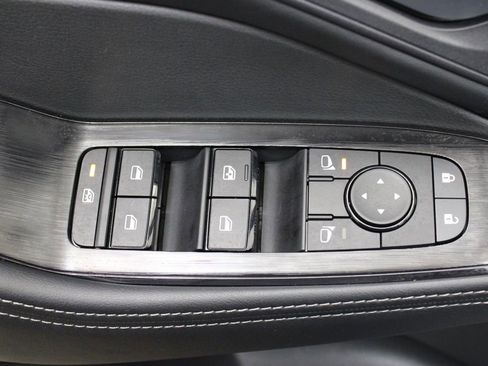 Used 2026 Nissan Rogue SV FWD image 17