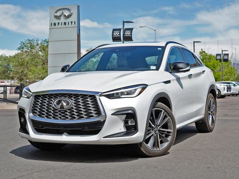 Used 2023 INFINITI QX55 Essential AWD/4WD image 1