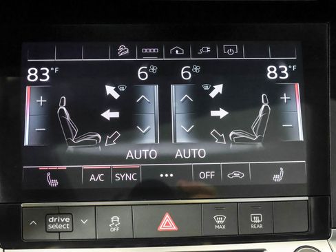 Used 2021 Audi e-tron Premium w/ Convenience Plus Package image 34