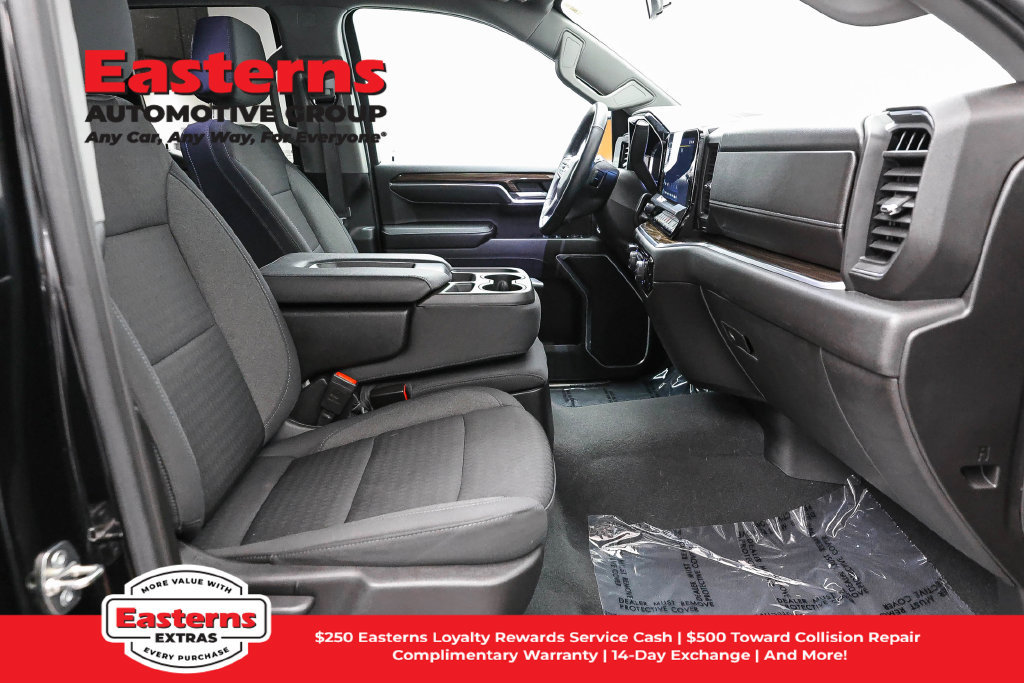 Used 2023 Chevrolet Silverado 1500 LT w/ Convenience Package II AWD/4WD image 24