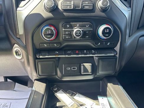 Used 2022 Chevrolet Silverado 1500 LT Trail Boss w/ Safety Package AWD/4WD image 6
