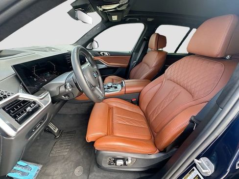 Used 2026 BMW X5 M60i image 21