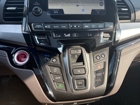 Used 2018 Honda Odyssey Elite image 20