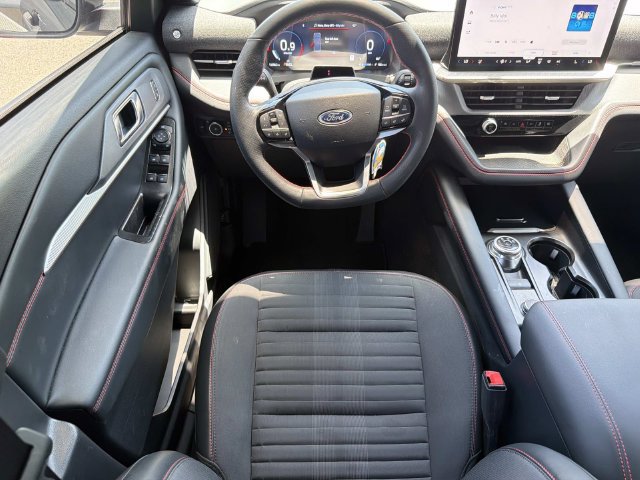 Used 2025 Ford Explorer ST-Line AWD/4WD image 14