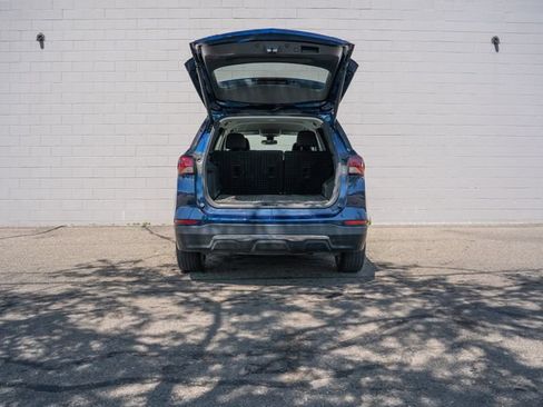 Used 2023 Chevrolet Equinox LT AWD/4WD image 14