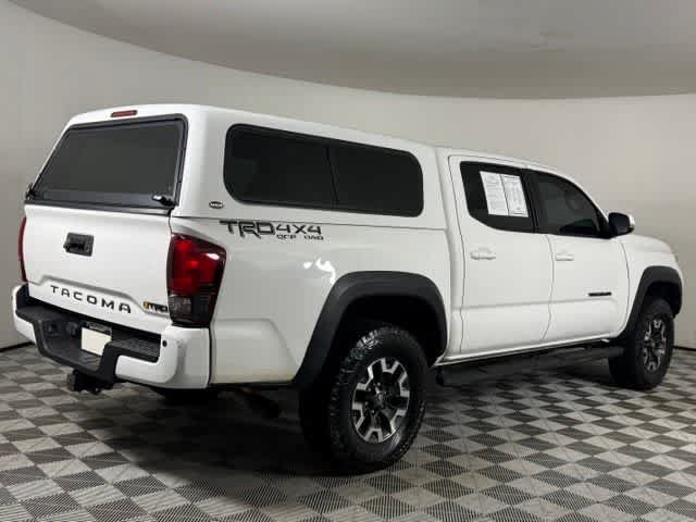 Used 2019 Toyota Tacoma TRD Off-Road AWD/4WD image 8