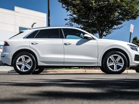 Used 2019 Audi Q8 Premium w/ Convenience Package AWD/4WD image 14
