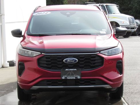 Used 2024 Ford Escape ST-Line w/ Tech Pack #1 AWD/4WD image 3