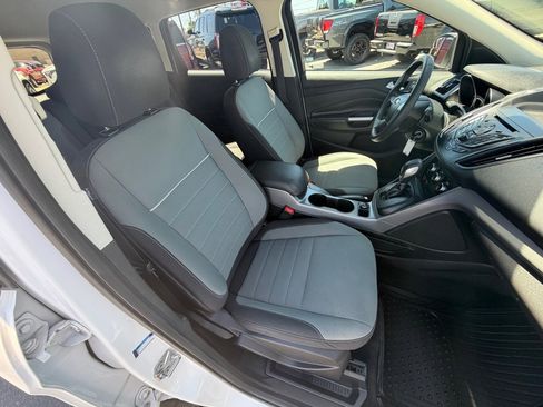 Used 2015 Ford Escape SE AWD/4WD image 7