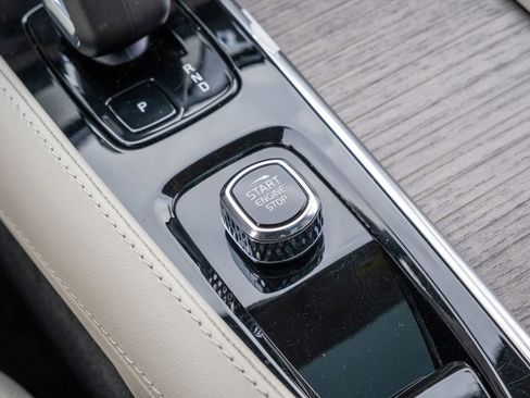 Used 2023 Volvo XC90 B6 Plus w/ Protection Package Premier image 19