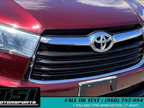 Used 2015 Toyota Highlander Limited AWD/4WD image 28