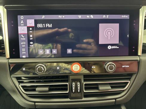 Certified 2025 Porsche Macan S image 24