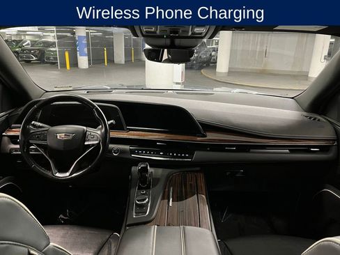 Used 2022 Cadillac Escalade Premium Luxury w/ LPO, Illumination Package image 7