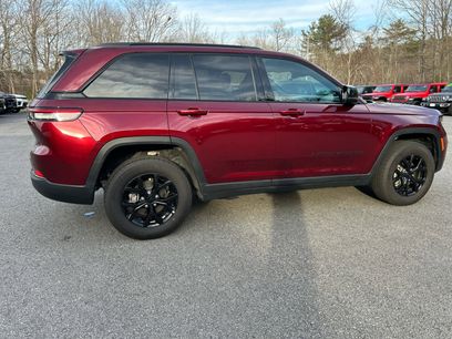 Used 2025 Jeep Grand Cherokee Laredo