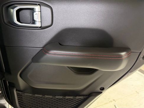 New 2026 Jeep Gladiator Rubicon AWD/4WD image 16