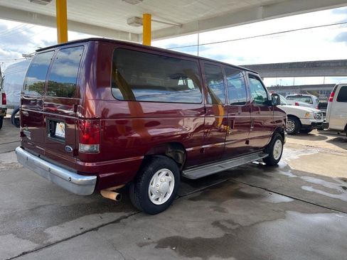 Used 2008 Ford E-350 and Econoline 350 XLT image 4