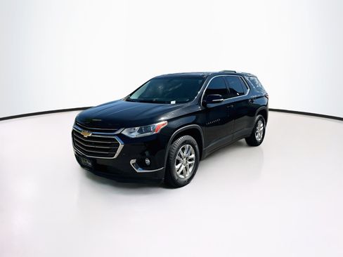 Used 2018 Chevrolet Traverse LT AWD/4WD image 3
