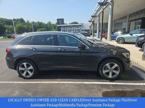 Used 2021 Mercedes-Benz GLC 300 4MATIC image 2