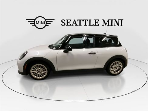 Certified 2025 MINI Cooper S image 6
