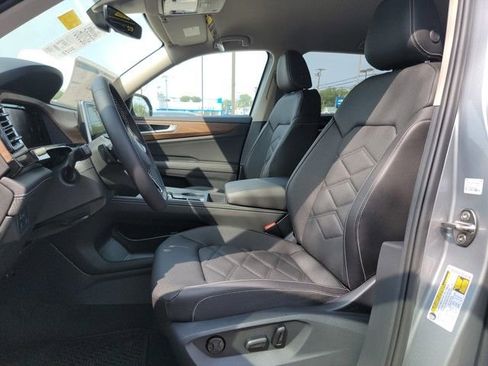 New 2026 Volkswagen Atlas SE image 13