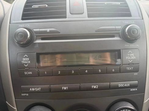 Used 2010 Toyota Corolla S FWD image 23