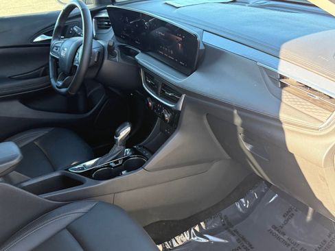 Used 2024 Buick Encore GX Sport Touring w/ Comfort Package image 11