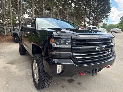 Used 2018 Chevrolet Silverado 1500 LTZ Z71 w/ Redline Edition AWD/4WD image 7