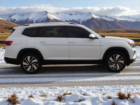 Used 2024 Volkswagen Atlas SEL image 7