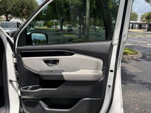 Used 2023 Honda Pilot EX-L image 16