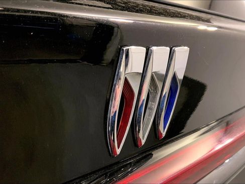 Used 2025 Buick Enclave Sport Touring image 30