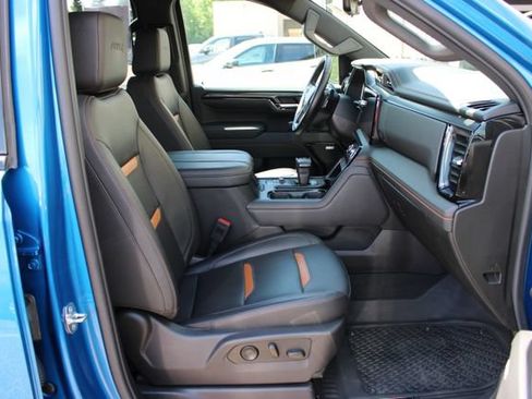 Used 2024 GMC Sierra 1500 AT4 w/ Technology Package AWD/4WD image 52
