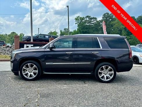 Used 2016 Cadillac Escalade Luxury image 19