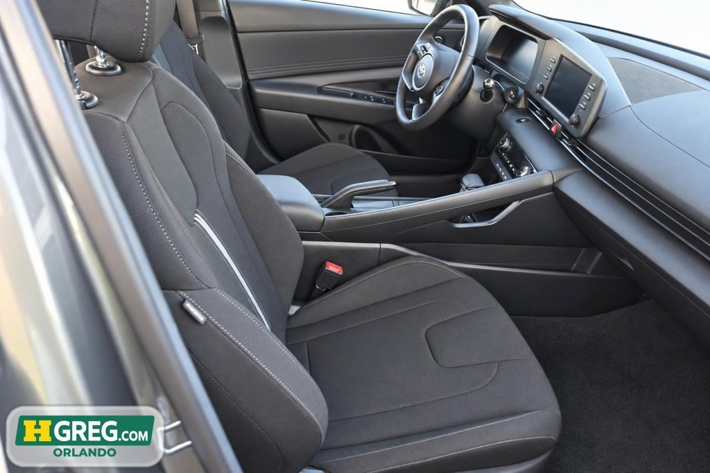 Used 2026 Hyundai Elantra Sport FWD image 11