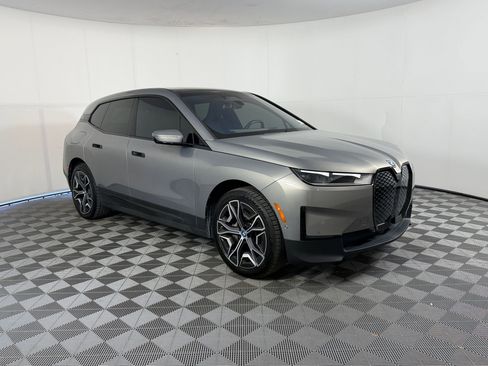 Certified 2024 BMW iX xDrive50 w/ Premium Package AWD/4WD image 7