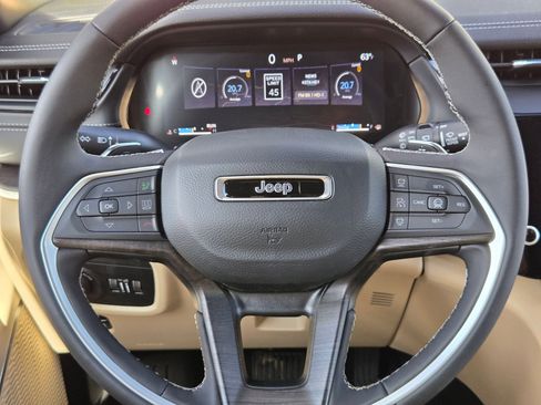 Used 2026 Jeep Grand Cherokee L Limited w/ MOPAR Finishing Package image 20