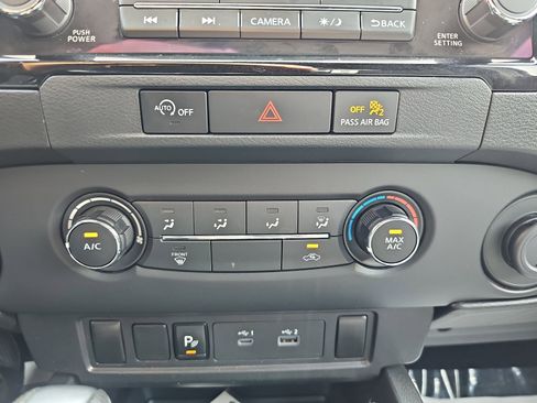 Used 2023 Nissan Frontier SV w/ Midnight Edition Package AWD/4WD image 21