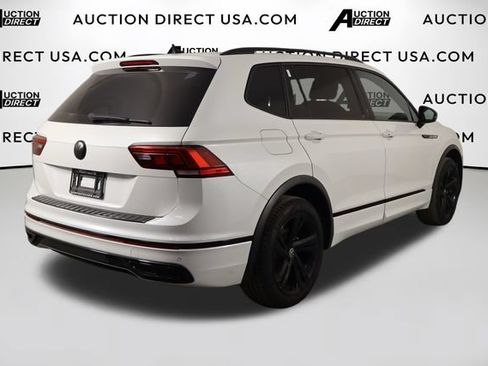 Used 2023 Volkswagen Tiguan SE R-Line FWD image 40