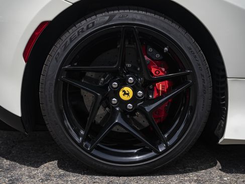 Used 2020 Ferrari F8 Tributo RWD image 10