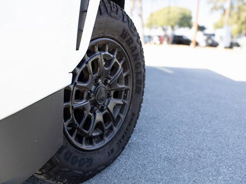 Used 2025 Toyota Tacoma SR image 7