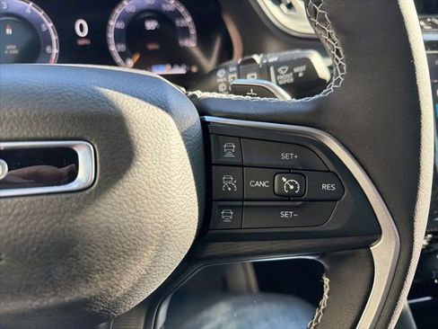 New 2025 Jeep Grand Cherokee Altitude RWD image 12