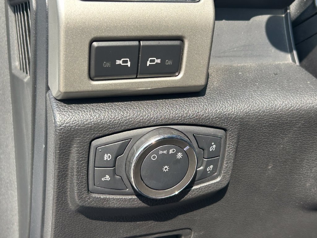 Used 2021 Ford F250 Lariat w/ Tremor Off-Road Package AWD/4WD image 25