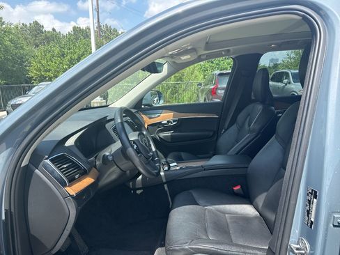 Certified 2023 Volvo XC90 B6 Plus w/ Protection Package Premier image 19