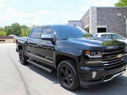 Used 2018 Chevrolet Silverado 1500 LTZ Z71 w/ LTZ Plus Package AWD/4WD image 3