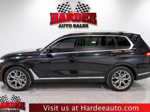 Used 2022 BMW X7 xDrive40i w/ Premium Package image 1